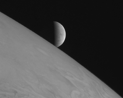 Europa rising over Jupiter. Source: NASA-JPL Europa rising over Jupiter. Source: NASA-JPL